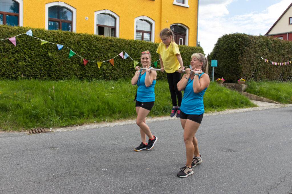 Dorffest_Umzug_144_red