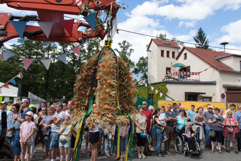 Dorffest_Umzug_146_red